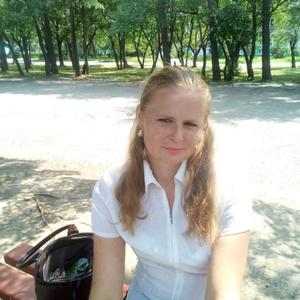 Девушки в Уссурийске: Животова Юлия, 32 - ищет парня из Уссурийска