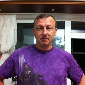 Михаил, 49 лет, Приморск
