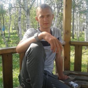 Парни в Южно-Сахалинске: Djon, 29 - ищет девушку из Южно-Сахалинска