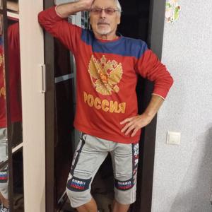 Парни в Волгограде: Леонид, 73 - ищет девушку из Волгограда