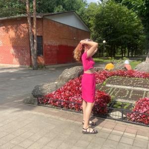 Девушки в Волгограде: Ульяна, 19 - ищет парня из Волгограда