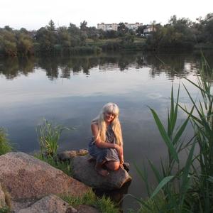 Девушки в Харькове: Наталия, 71 - ищет парня из Харькова