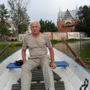 Парни в Саратове: Игорь Тарасов, 75 - ищет девушку из Саратова
