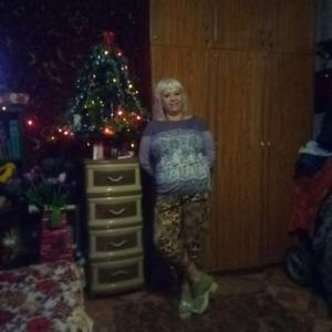 Девушки в Абинске: Елена, 62 - ищет парня из Абинска