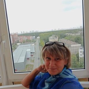 Девушки в Екатеринбурге: Елена, 48 - ищет парня из Екатеринбурга