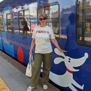 Елена, 59 лет, Екатеринбург