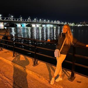 Девушки в Серпухове: Екатерина, 38 - ищет парня из Серпухова