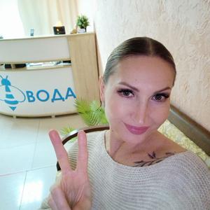 Девушки в Ульяновске: Марина, 49 - ищет парня из Ульяновска