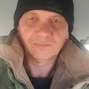 Парни в Ейске: Виктор, 51 - ищет девушку из Ейска