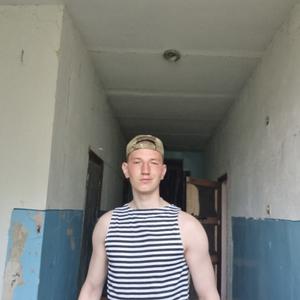 Александр, 22 года, Владивосток