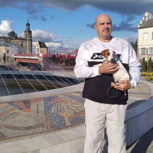 Парни в Калининграде: Олег, 30 - ищет девушку из Калининграда
