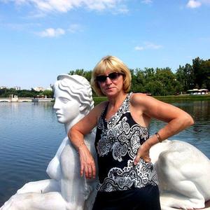 Девушки в Ульяновске: Oksana Lipatova, 58 - ищет парня из Ульяновска