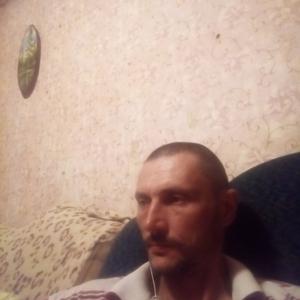 Парни в Каневская: Олег, 41 - ищет девушку из Каневская