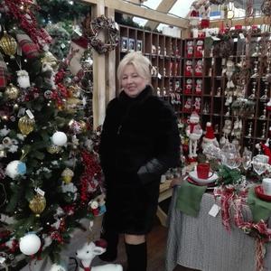 Людмила, 63 года, Киев
