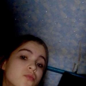 Девушки в Ульяновске: Liana, 18 - ищет парня из Ульяновска