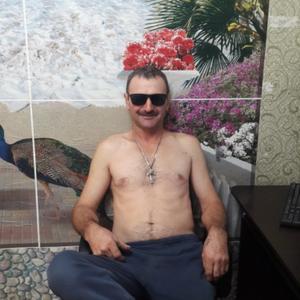 Парни в Саратове: Алексей, 54 - ищет девушку из Саратова