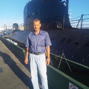 Виктор, 53 года, Магадан