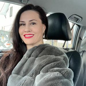 Девушки в Тольятти: Зоя, 45 - ищет парня из Тольятти