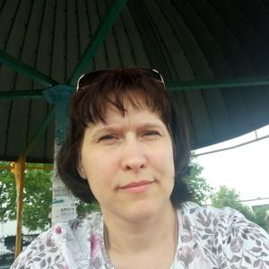 Девушки в Нижнекамске: Екатерина, 41 - ищет парня из Нижнекамска