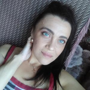 Девушки в Кемле: Оксана, 42 - ищет парня из Кемля