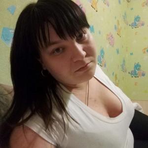 Девушки в Саратове: Иришка, 34 - ищет парня из Саратова