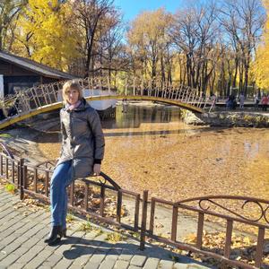 Девушки в Новокуйбышевске: Анна, 45 - ищет парня из Новокуйбышевска