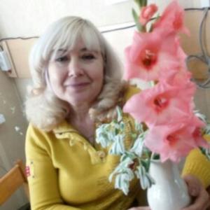 Девушки в Смоленске: Галина, 59 - ищет парня из Смоленска