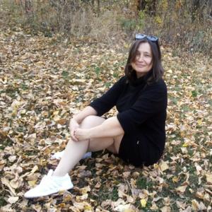 Девушки в Волгограде: Людмила, 50 - ищет парня из Волгограда