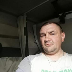 Парни в Волгограде: Илья, 43 - ищет девушку из Волгограда