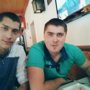 Парни в Осташкове: Денис Румянцев, 29 - ищет девушку из Осташкова