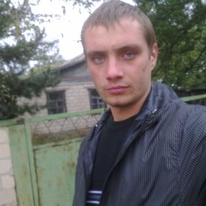 Парни в Донецке: Толя, 31 - ищет девушку из Донецка