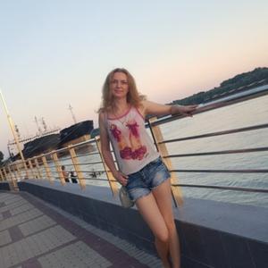 Девушки в Одессе: Марина Лазуткина, 43 - ищет парня из Одессы