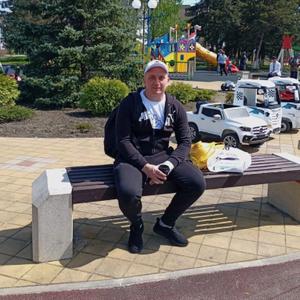 Парни в Новороссийске: Дмитрий, 36 - ищет девушку из Новороссийска