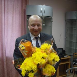 Рустам, 66 лет, Кисловодск