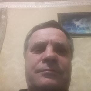 Парни в Новокузнецке: Андрей, 56 - ищет девушку из Новокузнецка