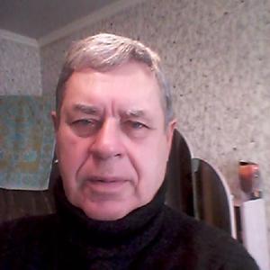 Парни в Волгограде: Михаилв, 75 - ищет девушку из Волгограда