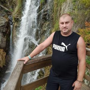 Парни в Бийске: Дмитрий, 40 - ищет девушку из Бийска