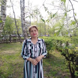 Девушки в Северске: Елена, 58 - ищет парня из Северска