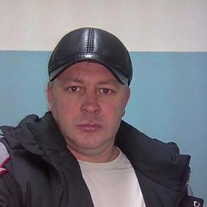 Парни в Нижнекамске: Сергей, 52 - ищет девушку из Нижнекамска