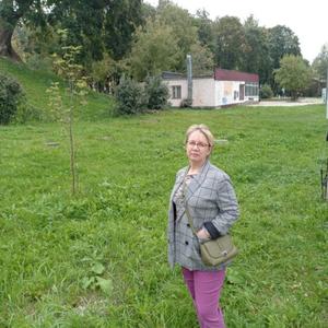 Девушки в Смоленске: Лера, 51 - ищет парня из Смоленска