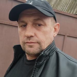 Руслан, 48 лет, Псков