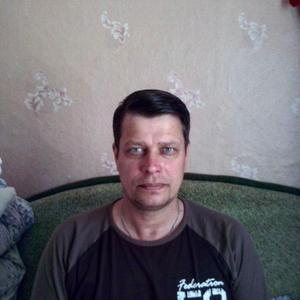Парни в Нижний Тагиле: Вадим, 54 - ищет девушку из Нижний Тагила