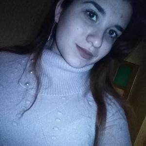 Девушки в Буденновске: Дарья, 25 - ищет парня из Буденновска
