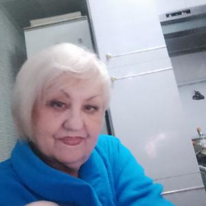 Девушки в Волгограде: Людмила, 73 - ищет парня из Волгограда