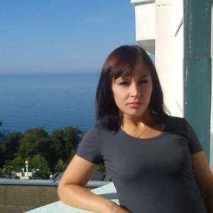 Девушки в Новосибирске: Ольга, 37 - ищет парня из Новосибирска