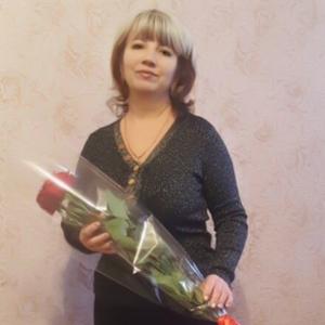 Девушки в Таганроге: Лена, 52 - ищет парня из Таганрога