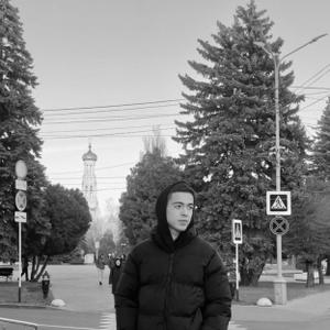 Парни в Ставрополе: Олег, 21 - ищет девушку из Ставрополя