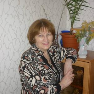 Девушки в Великий Новгороде: Валентина, 69 - ищет парня из Великий Новгорода
