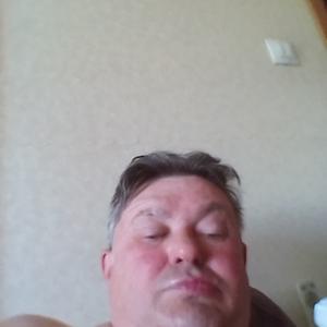 Парни в Ижевске: Mark, 58 - ищет девушку из Ижевска