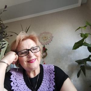 Девушки в Старый Осколе: Ольга, 64 - ищет парня из Старый Оскола